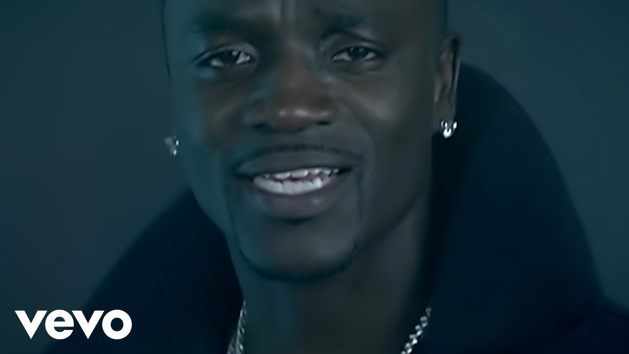Akon ft. Eminem - Smack That (1B Views 🎉)