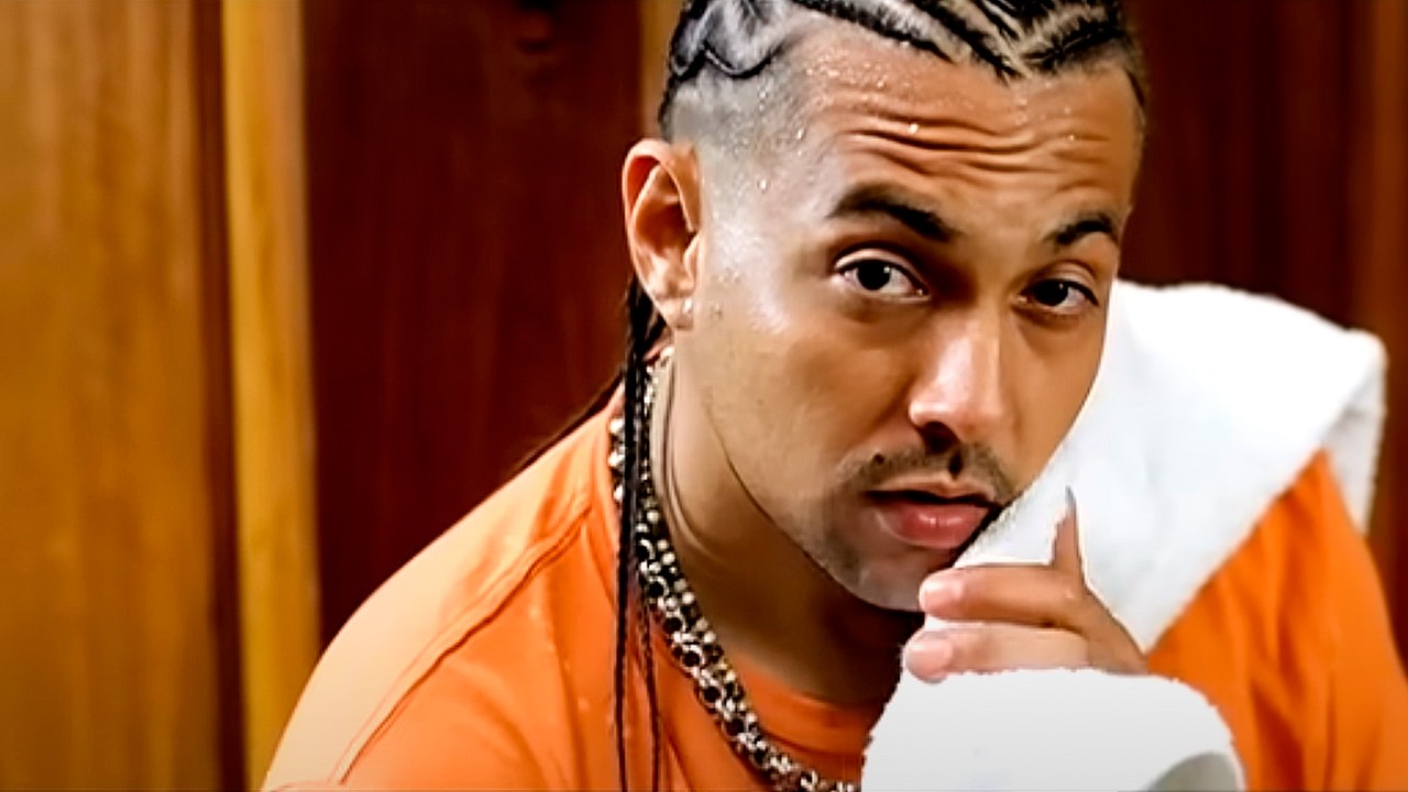 Sean Paul - Give It Up To Me (feat. Keyshia Cole) [Disney Version] (Official Video)