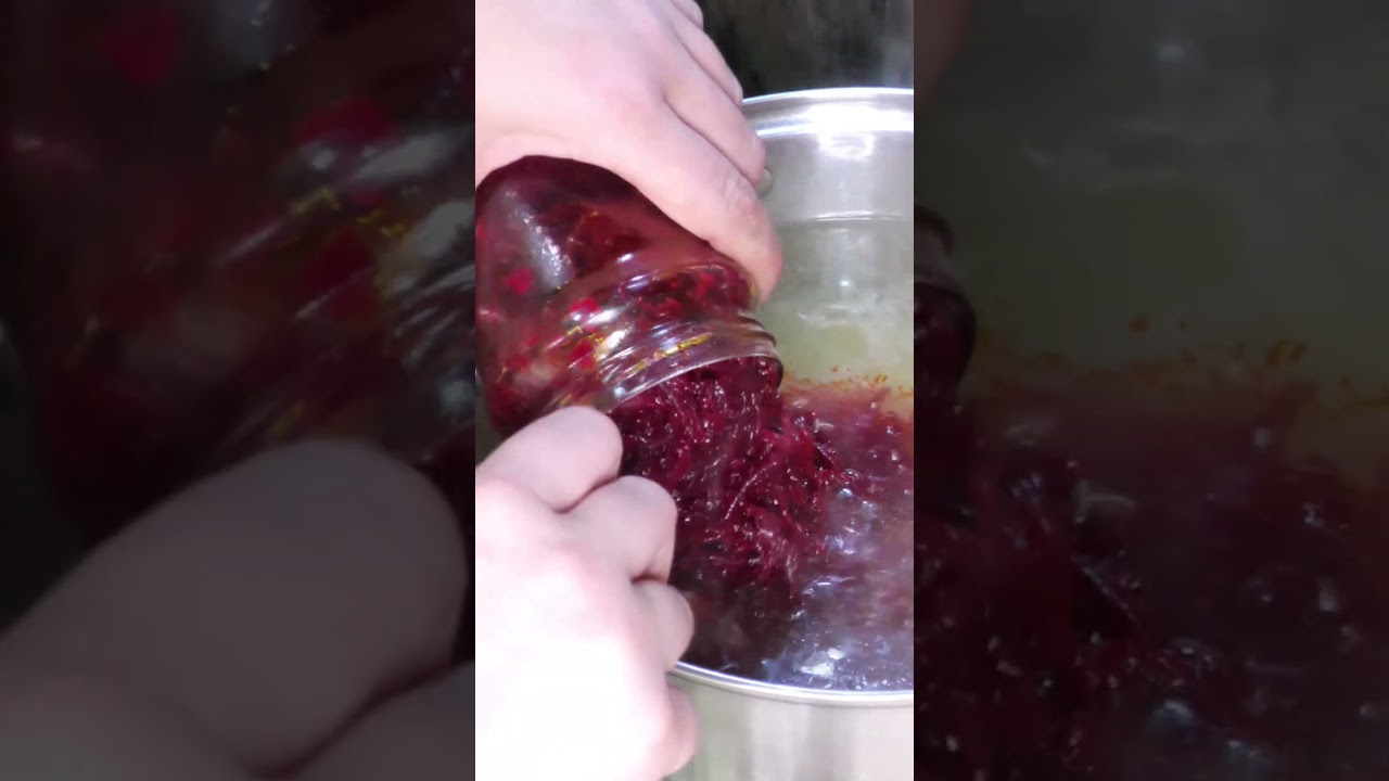 Быстрый и вкусный борщ из банки с заправкой и тушенки 🥣