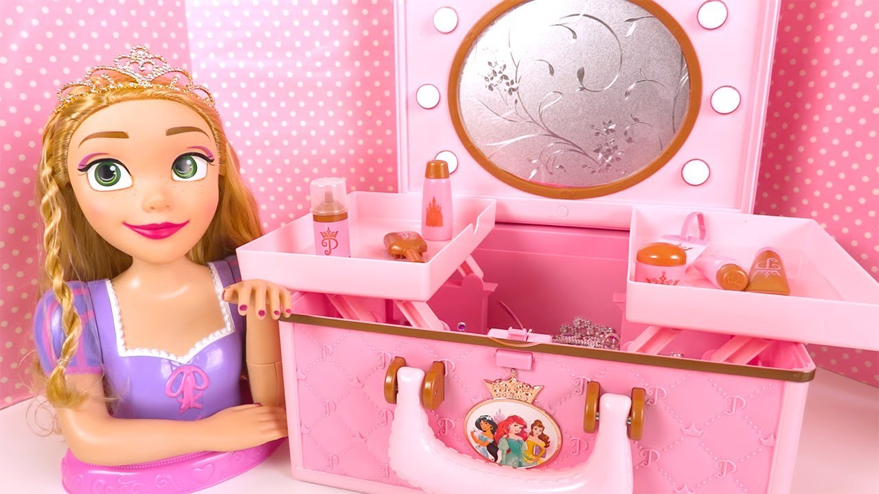 Coiffeuse Disney Princesses pour Voyage ✨