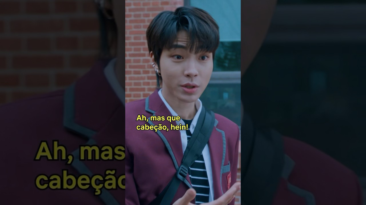 Cuidado ao Andar! 😂 Veja por que essa Cena de Beleza Verdadeira é Imperdível