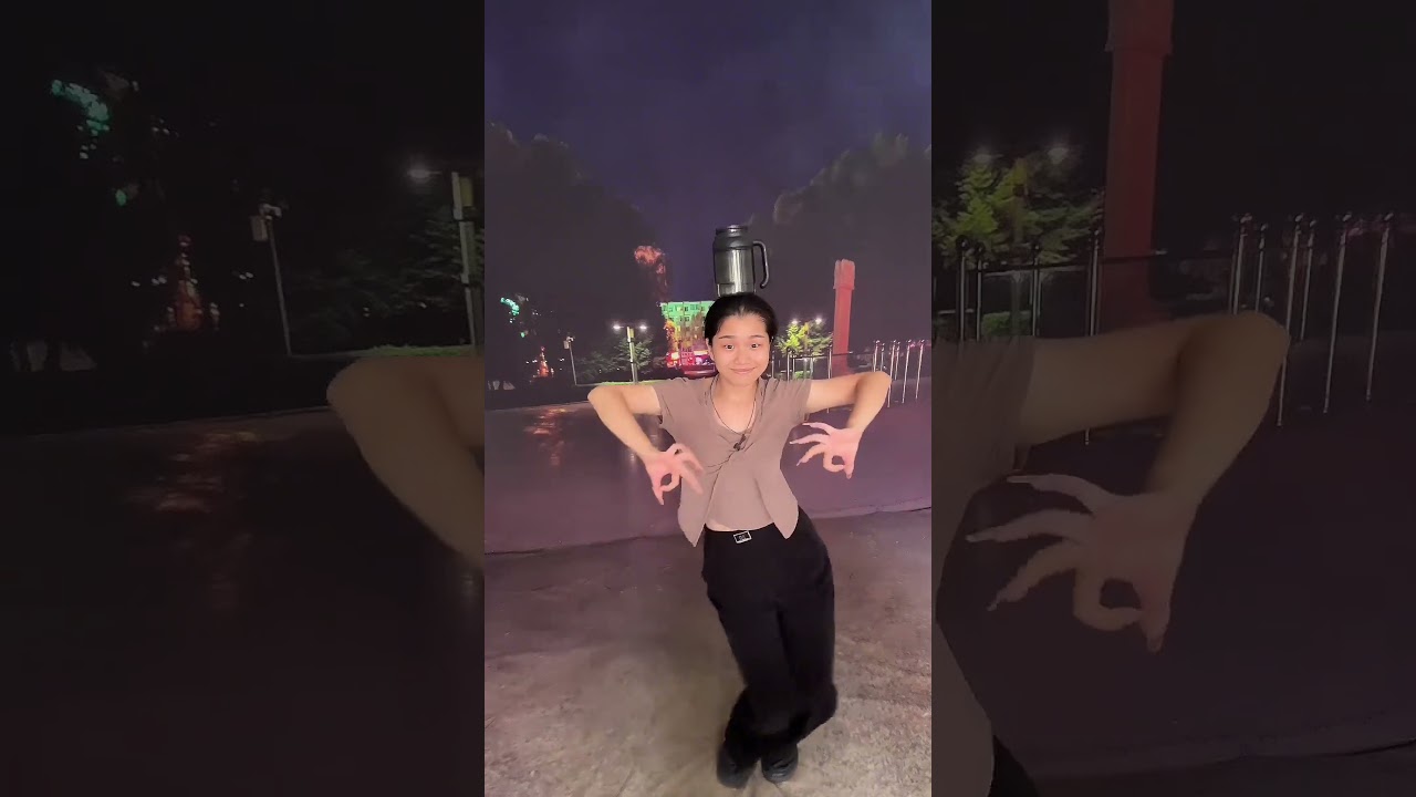 Mesmerizing Finger Dance & Singing Cover of 'Ali Shan Zhī Nǚ' by Fengbao 🎶