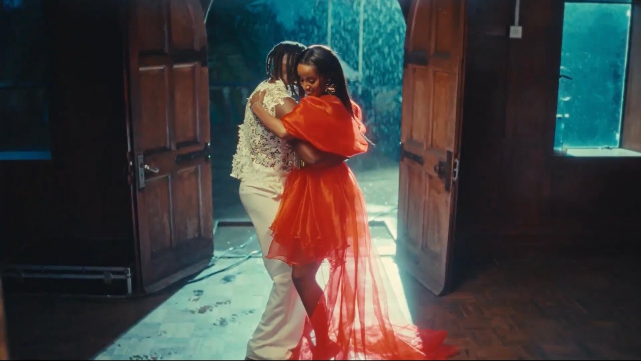 Savara - Show You Off (Official Music Video) πΆ