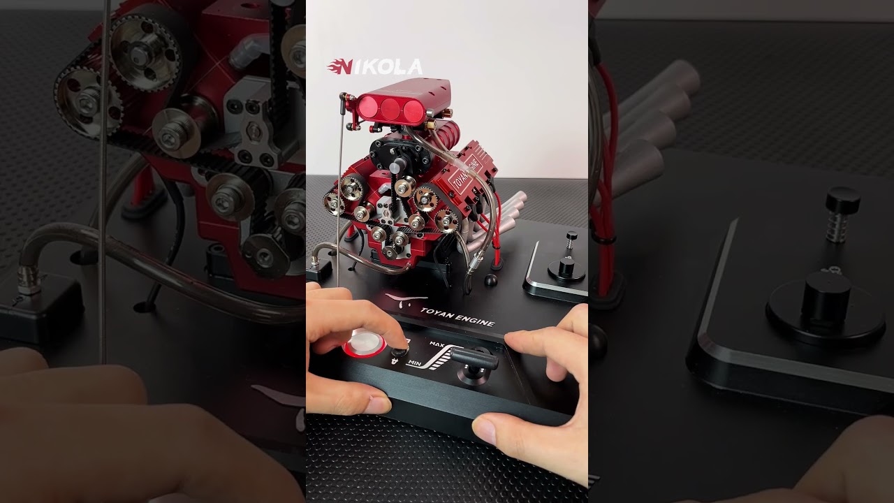V8 Miniature Engine Model 🚗