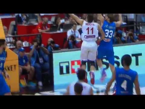 Achille Polonara - stoppata su Nedovic col commento di Flavio Tranquillo