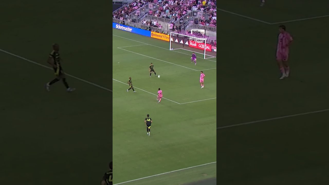 Messi Humiliates Keeper with a Chip Goal 🍟