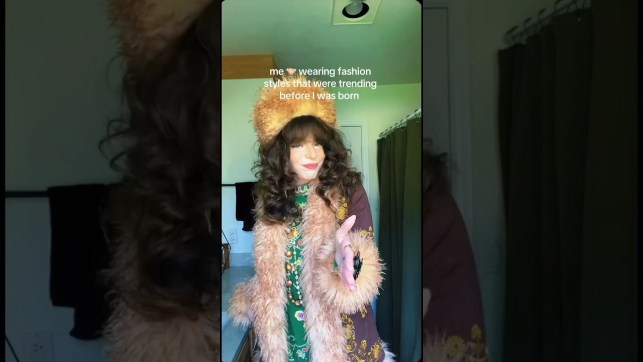 Live, Laugh & Love: 60s & 70s Fashion 🌸