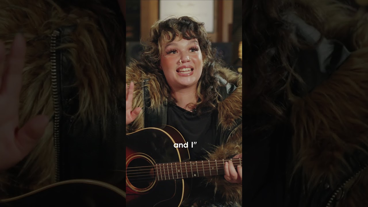 Lola Young's Acoustic 'Messy' 🎶