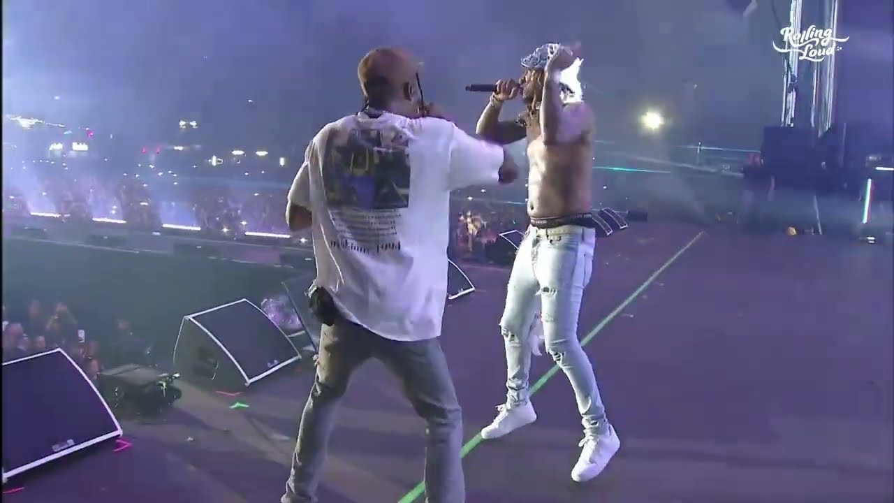 Future & Travis Scott Perform 'March Madness' at Rolling Loud Miami 🎤