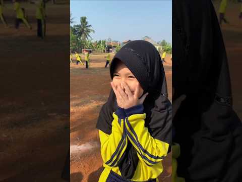 Siapa yang paling cantik?? ☺️ #masasekolah