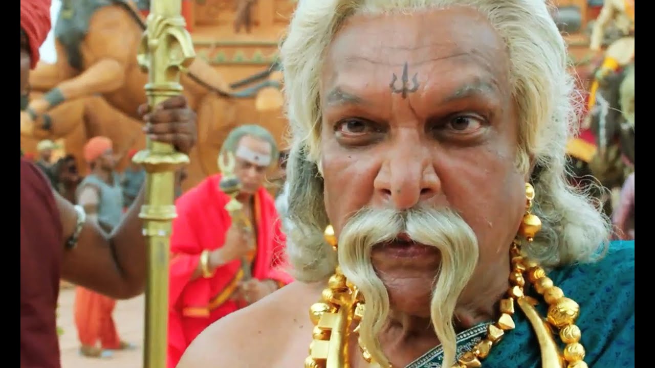 Nasser as Bijjaladeva in Baahubali: The Beginning 🎬