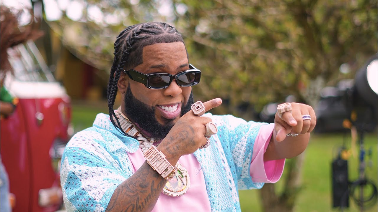 Chimbala - ABUSADORA (Official Video) 🎶