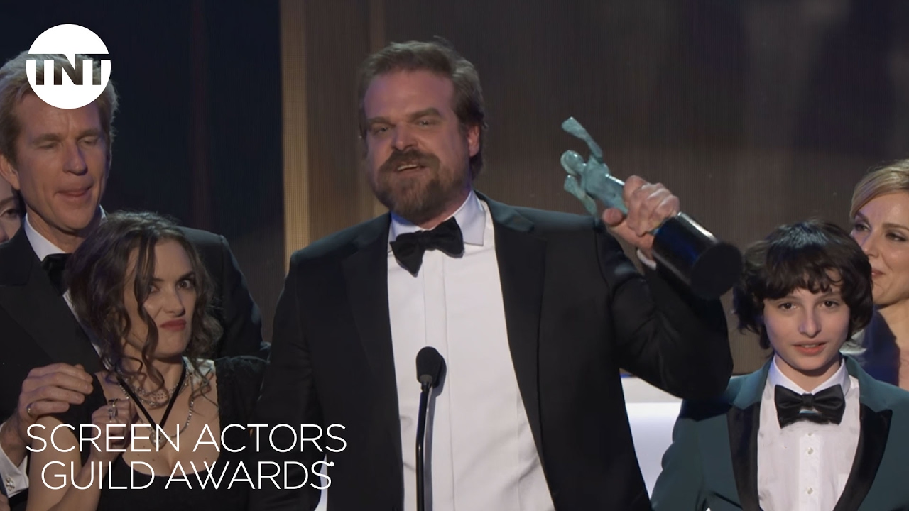 Stranger Things Cast Accepts SAG Award 🎉