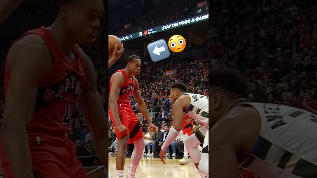 Scottie Barnes on the Move! 🚶‍♂️ Watch the Exciting Play