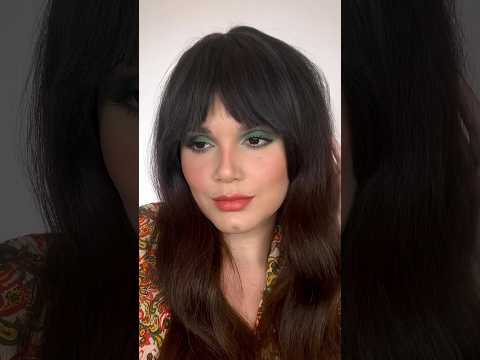 Maquiagem na década de 1970! #100anosdemaquiagem #70s #makeup