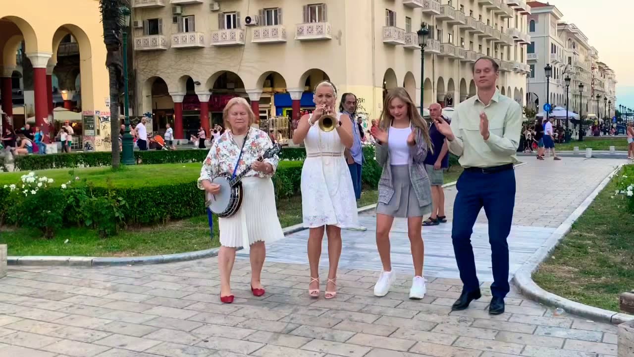 Jazz Street Vibes with Gunhild Carling in Greece 🎺