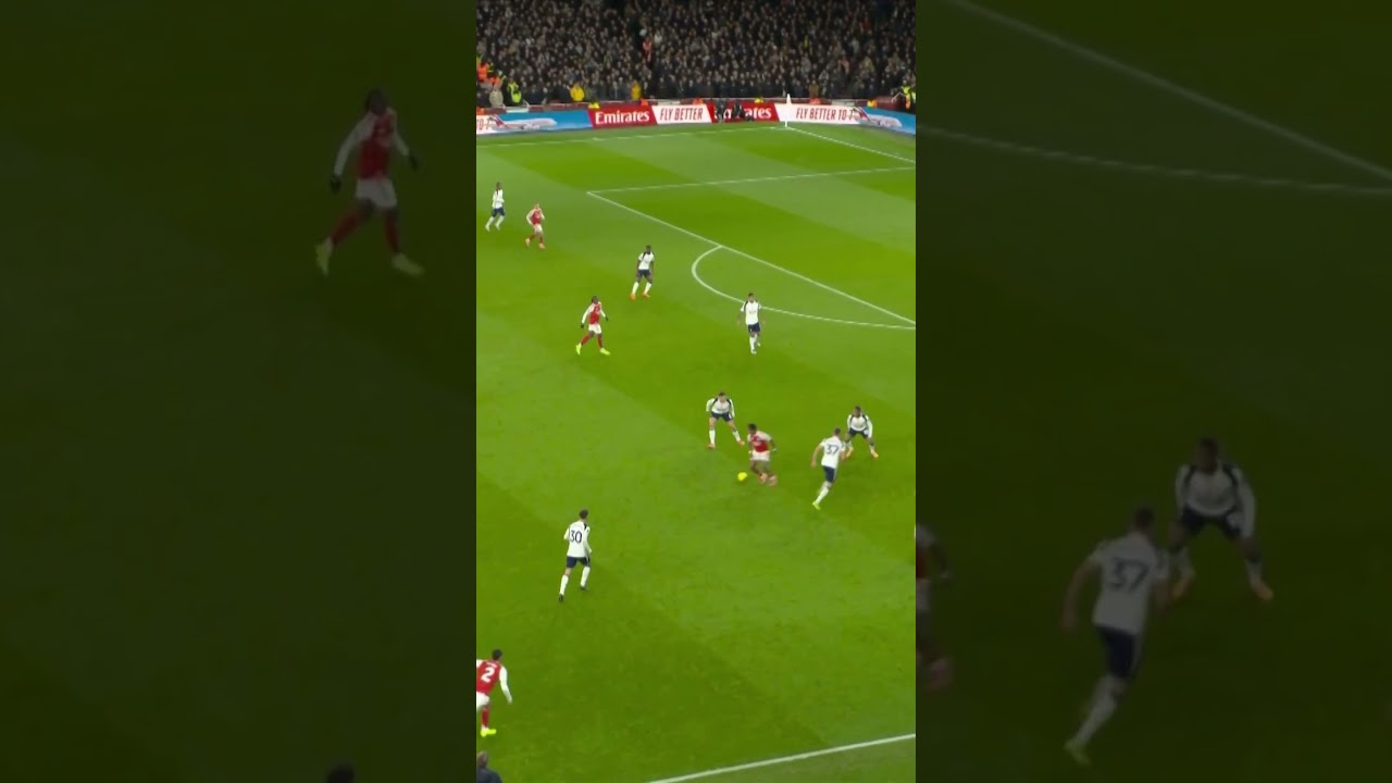 Merino's Assist Sparks Arsenal Goal ⚽