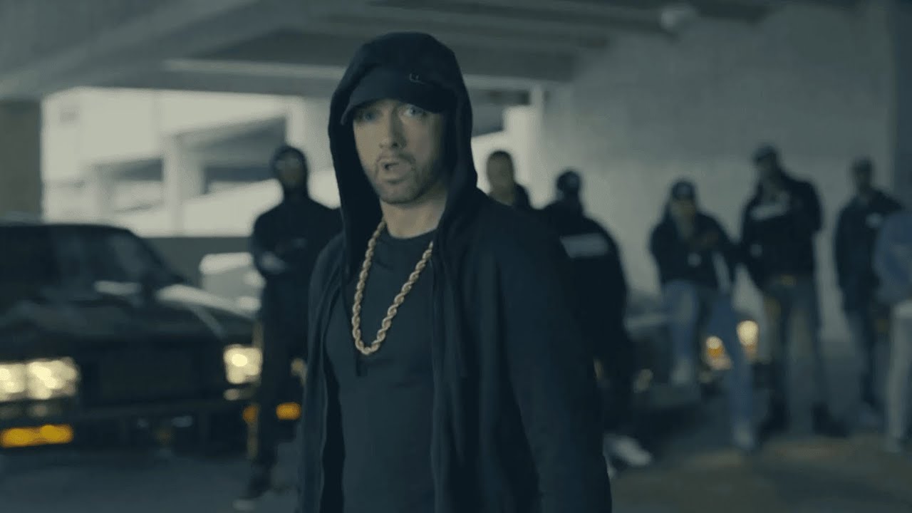 Eminem Slams Trump in Fiery Freestyle 🎤