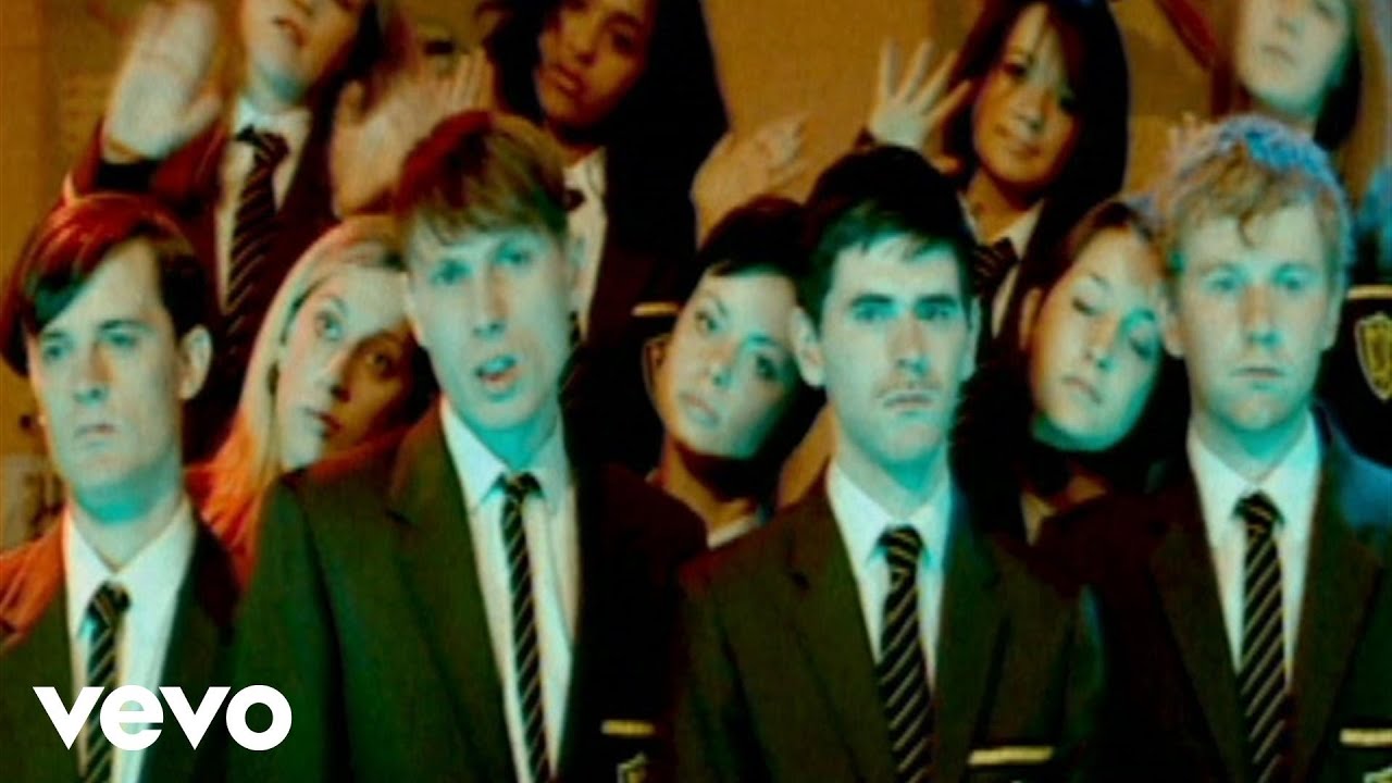 Franz Ferdinand - The Dark Of The Matinee (Official Music Video) 🎶