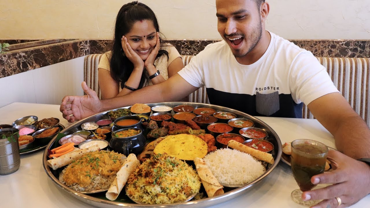 Mumbai's Largest Dara Singh Thali 🍽️ | Malayalam Food Vlog
