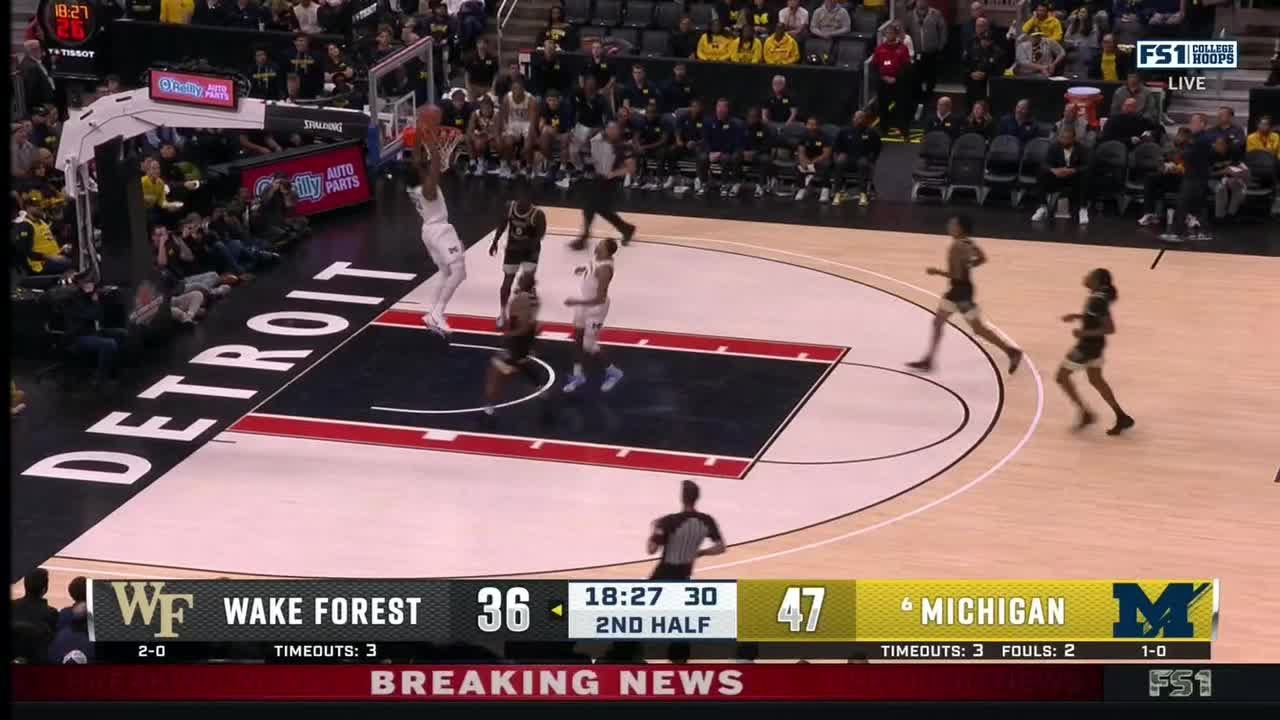 Morez Johnson Dunks vs. Wake Forest 🏀