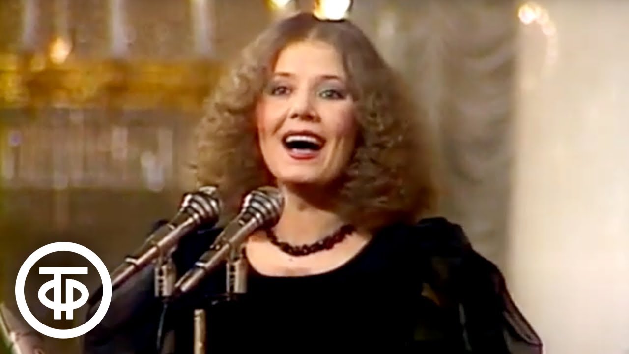 Людмила Сенчина — «Старый клен» (1988): Классическая песня из фильма «Девчата» 🎶