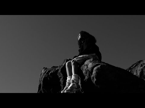 Zevia - Why Me? (Official Visualizer) 🎶