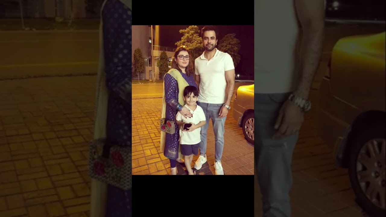 Junaid Khan and His Wife: A Look into His Personal Life ❤️