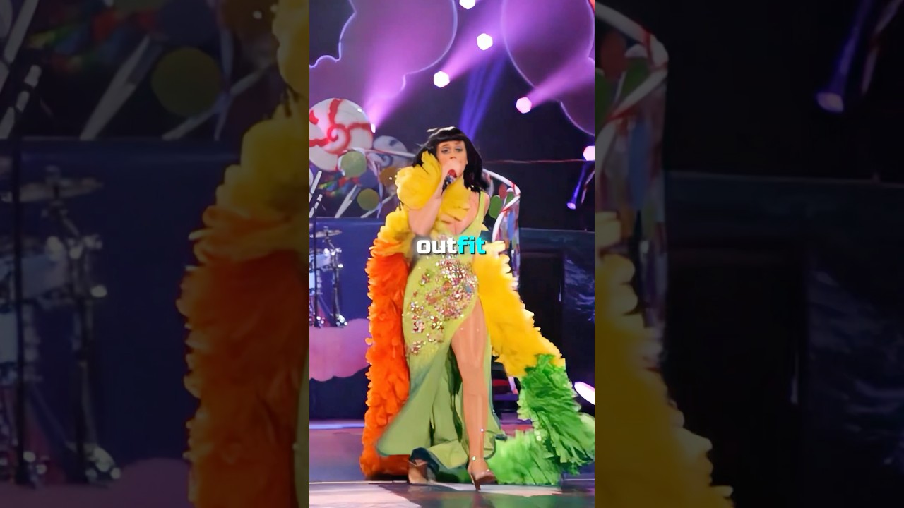 Katy Perry's Iconic 5-Outfit Performance 🤩