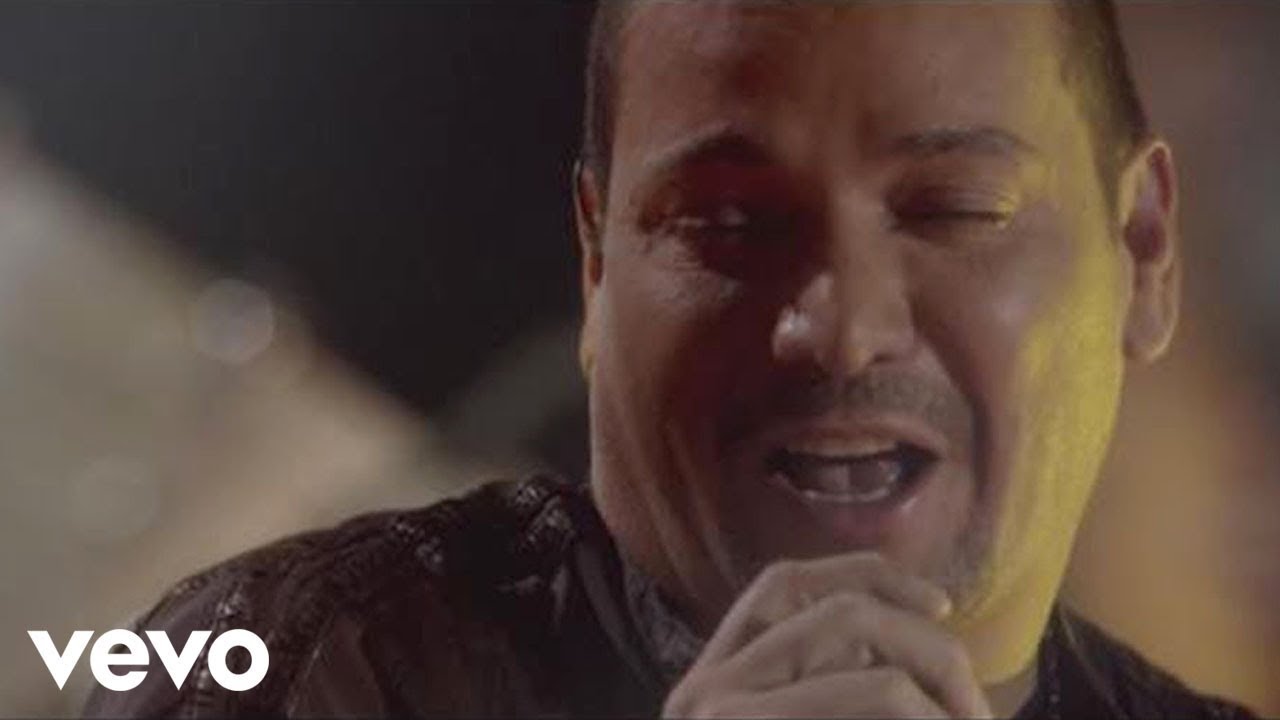 Traigo una Pena (Live Version) - Franco De Vita feat. Víctor Manuelle