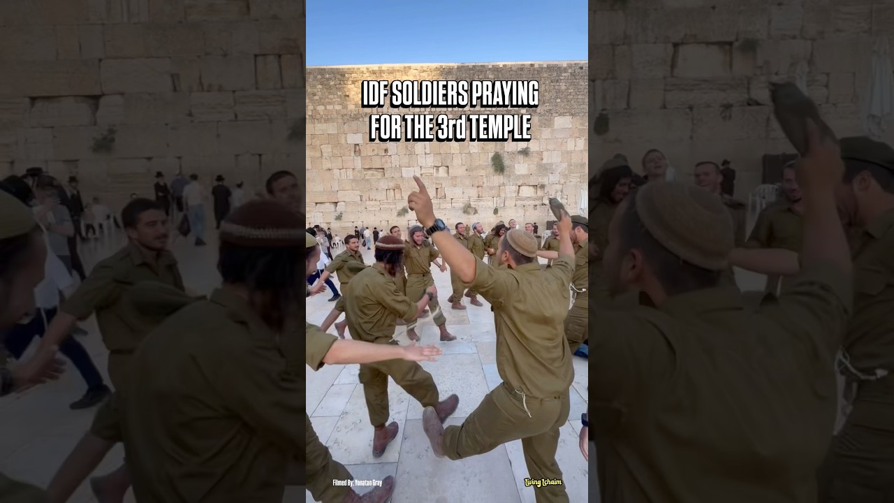 IDF Soldiers Celebrate with Dance at the Western Wall 🇮🇱