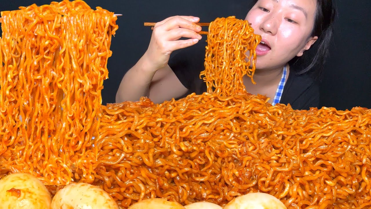 5 Spicy Noodles Challenge: 5 Packs & Hard Boiled Egg 🌶️