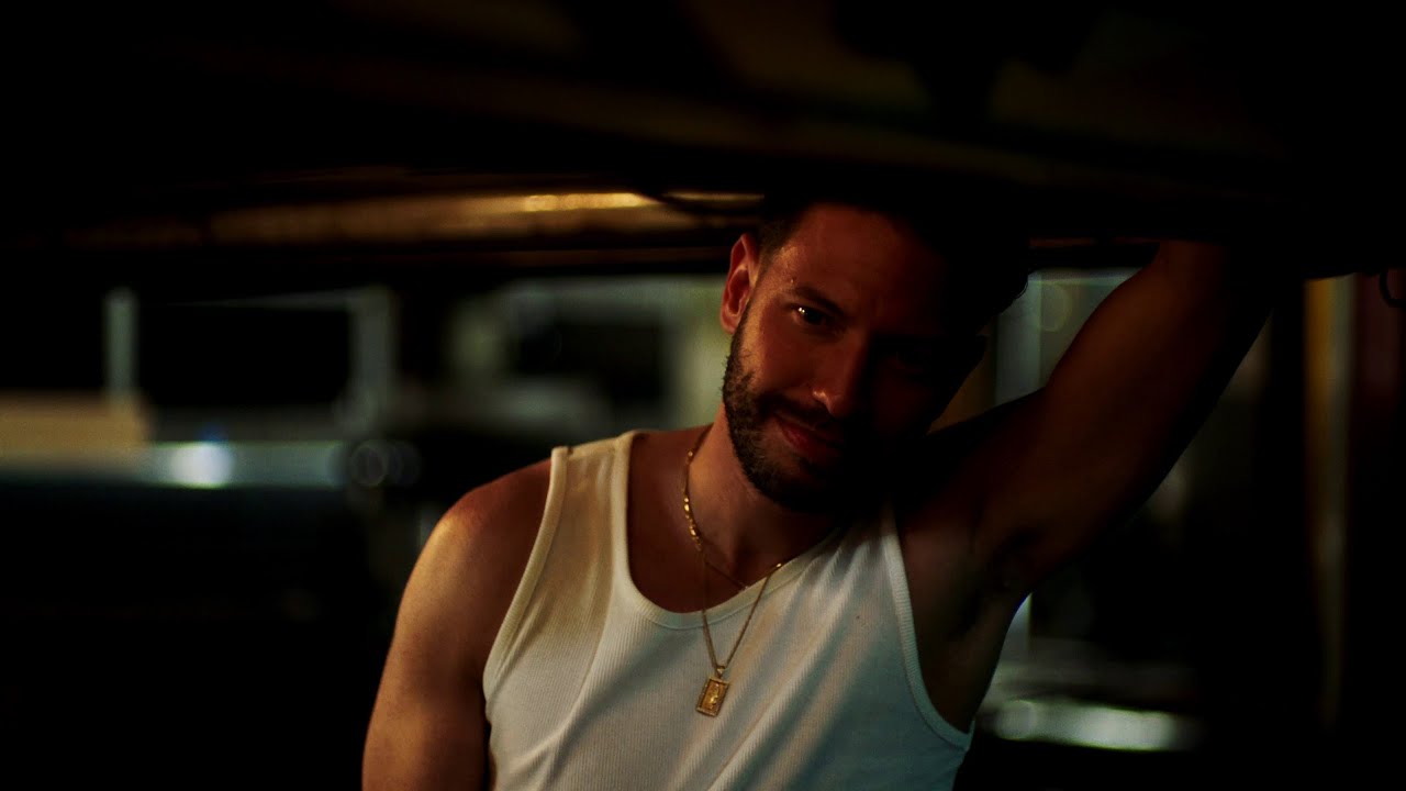 Rolf Sanchez - Un Chance (Official Video) 🎶