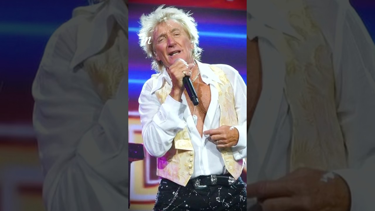 Sir Rod Stewart Performs at 2023 Platinum Jubilee π€