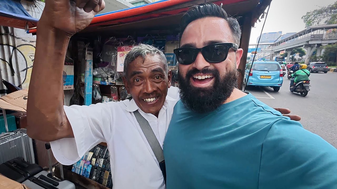Getting Lost in Jakarta 🇮🇩: Exploring the City & Meeting Amazing Locals