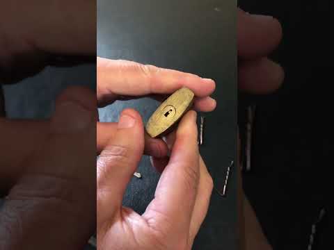 743. How to pick open a padlock with hair clips | hair grips | bobby pins
