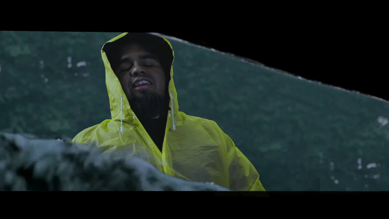 Hilarious IT Parody: Georgie Encounters Pennywise in Derry's Sewer π