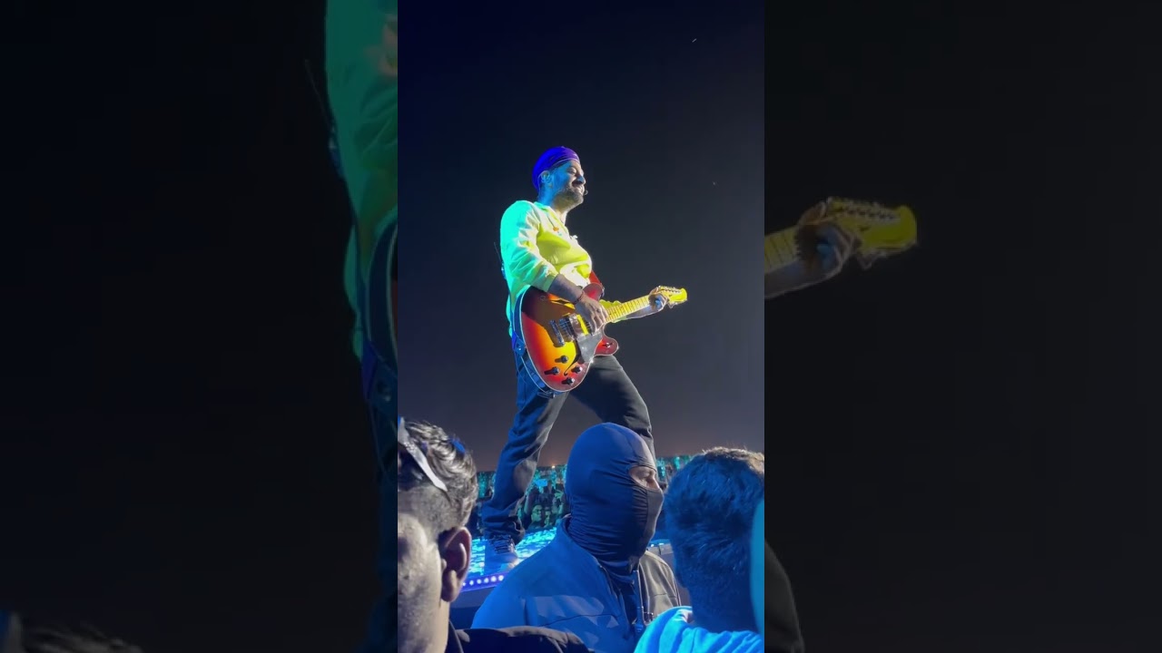 Arijit Singh Live Concert Featuring SRK and Deepika Padukone