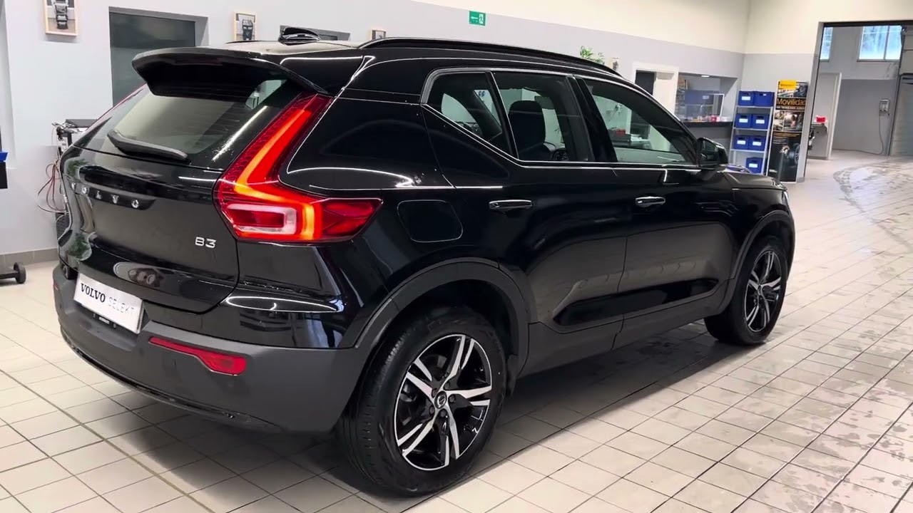 XC40 B3 Plus Dark Auto Onyx Black 🚗