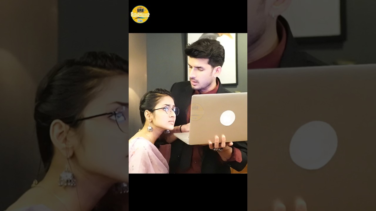 Preet & Aditya Get Close on Parineeti Show π¬