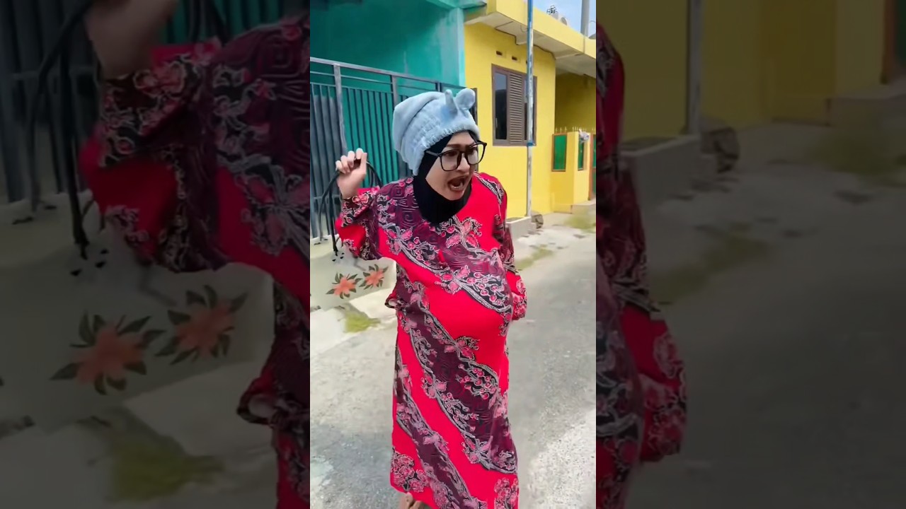 Kakaknya Pelit, Tapi Lucu! π