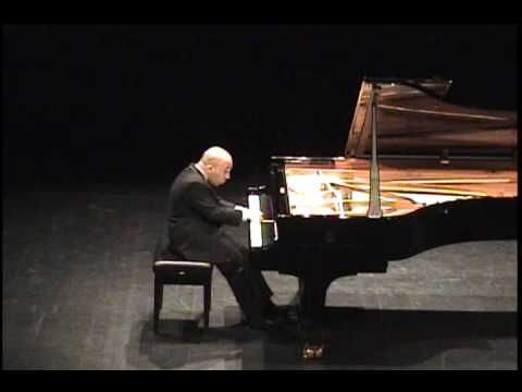 Wael Farouk Performs Mendelssohn's E Minor Scherzo 🎹