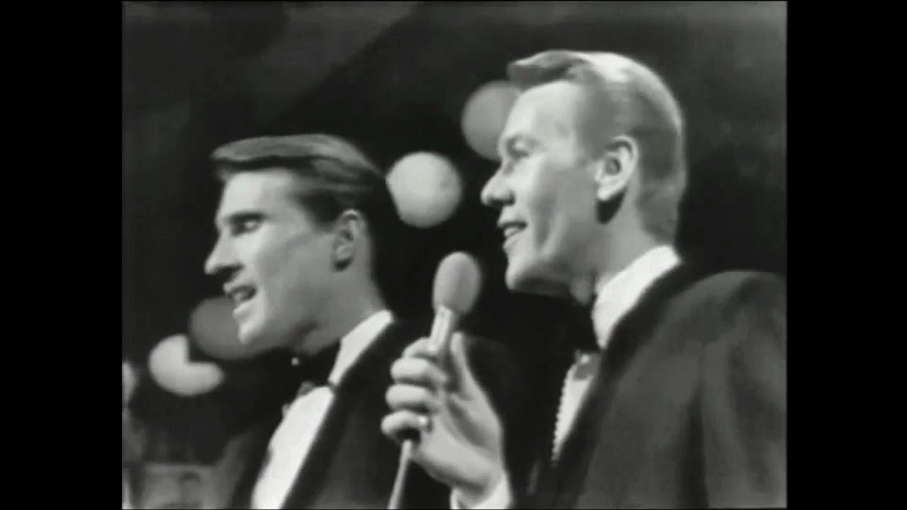 (You're My) Soul & Inspiration - Righteous Brothers (Rare Stereo Intro) 1966