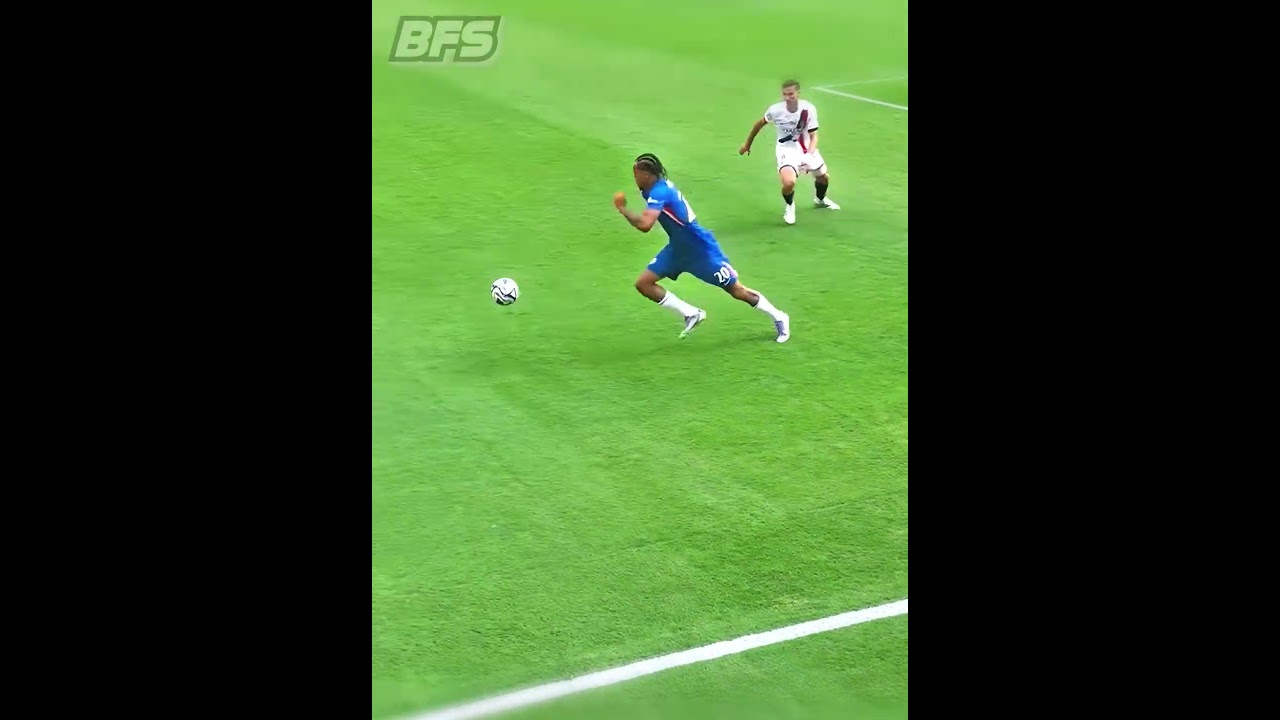 Palmer vs Ruiz: Epic Soccer Showdown! 🔥