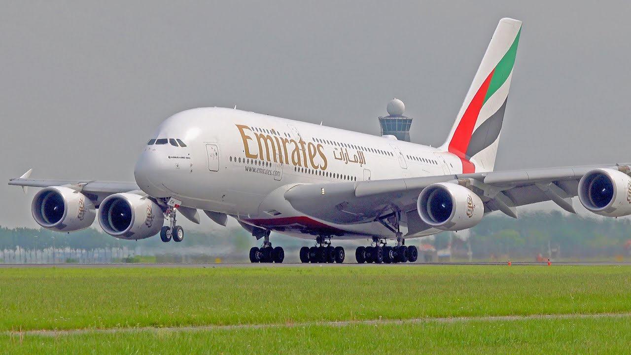 Airbus A380: World's Largest Passenger Jet ✈️