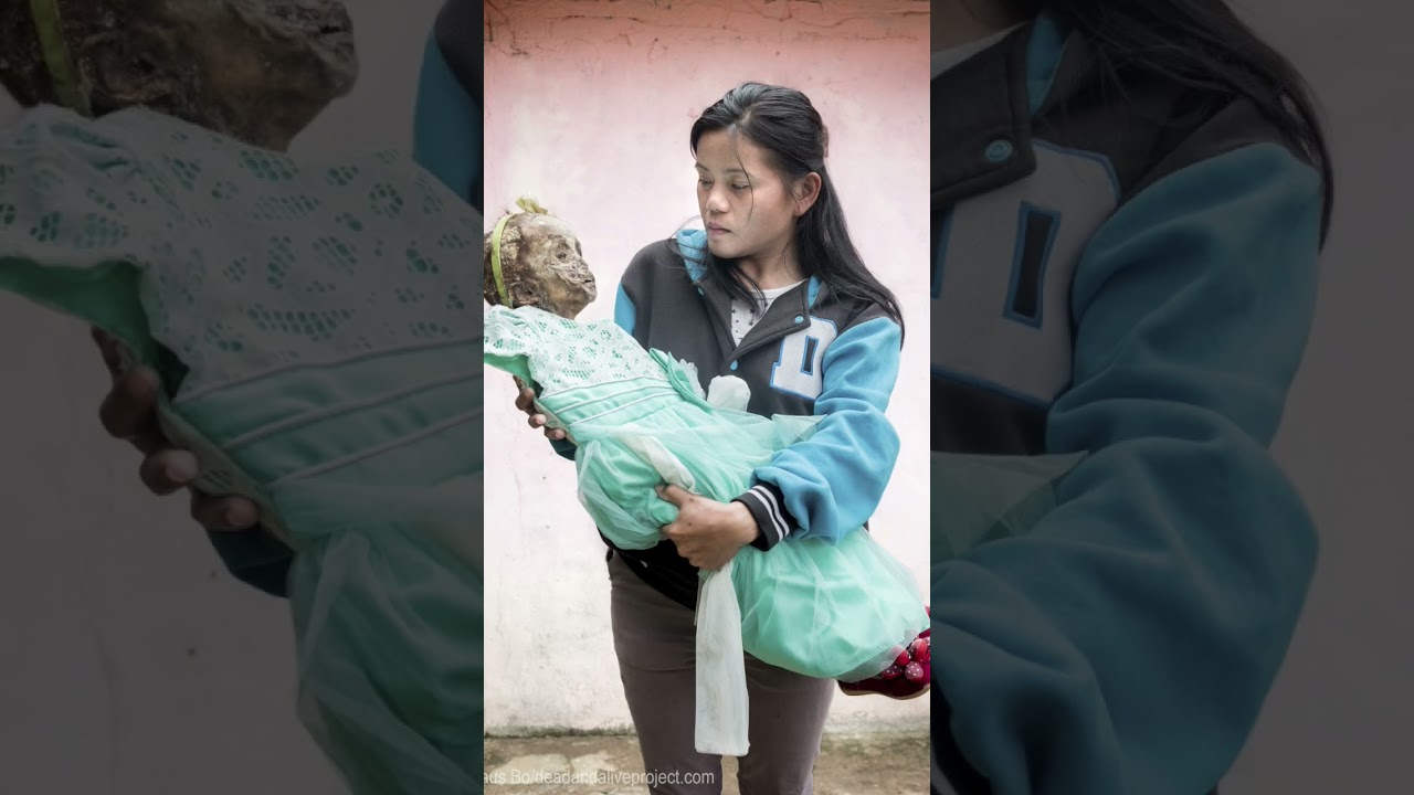 Tradisi Unik Ma'nene di Sulawesi Selatan 🇮🇩