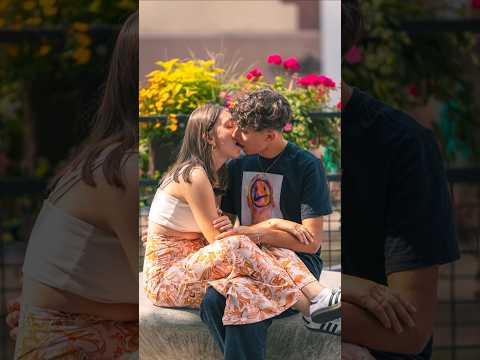 Selon vous l'amour - c'est quoi? 🤔 #photography #photo #streetphoto #strasbourg #reaction #france