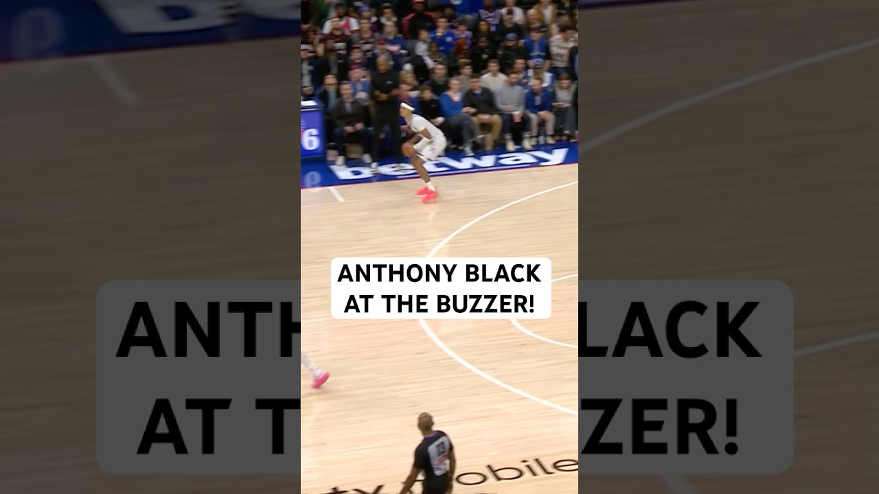 Anthony Black's Buzzer-Beater from 3/4 Court π