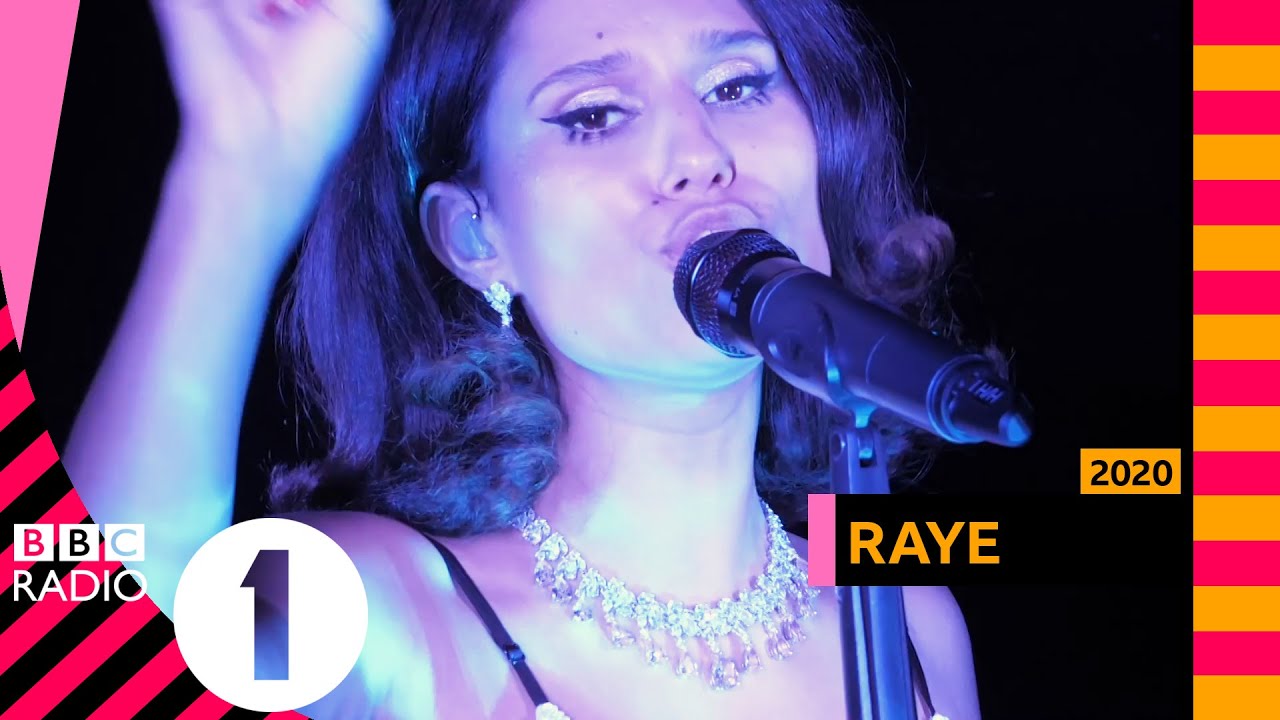 RAYE's Radio 1 Dance Weekend Mashup 🎶