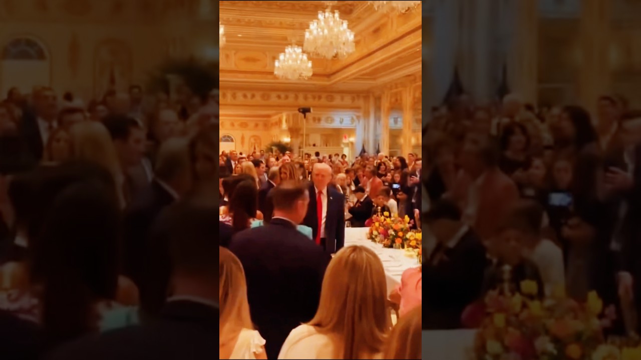 Trump Family Celebrates Thanksgiving at Mar-a-Lago🦃
